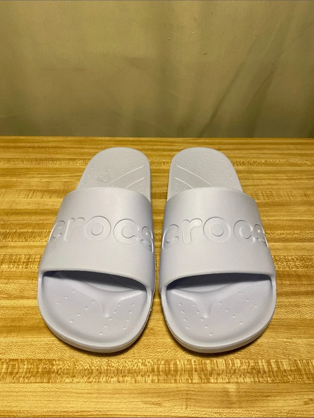 CROCS Unisex Adult Essentials Slides Sandals  M 10/ W 12